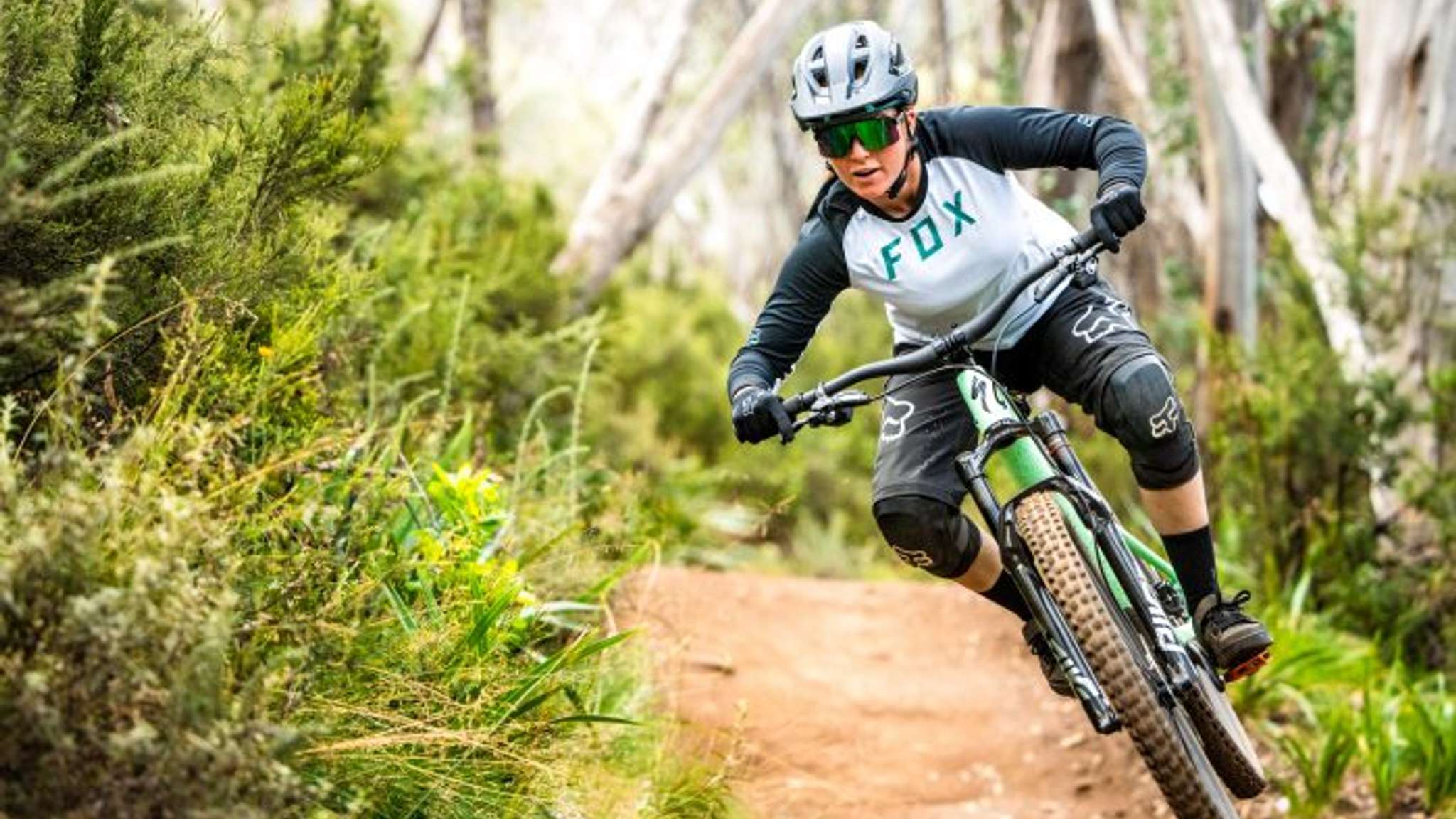 Things To Do Bike Rental With Deluxe Armor (includes bike, helmet, gloves and deluxe arm/leg pads