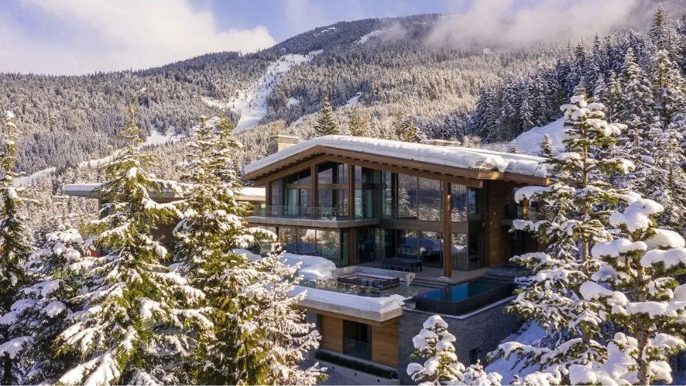 Luxury Kadenwood vacation home above Whistler Creekside in winter