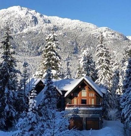 Whistler cabin and chalet rental with alpine mountain style